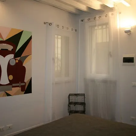 Apartment Garage36